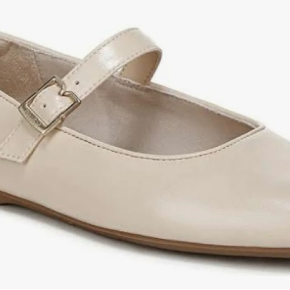 Cream Mary Jane Flats (never worn)